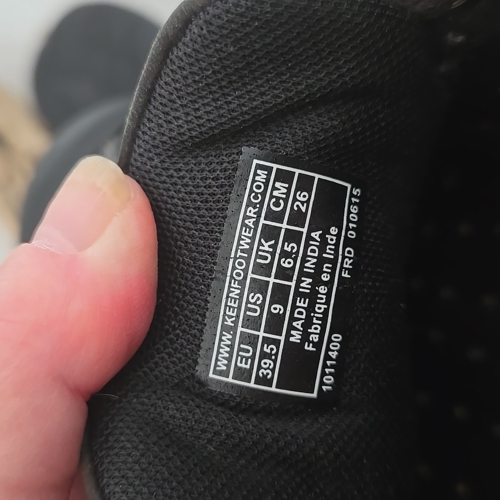 Keen Women's Black Casual Shoes - Picture 4 of 8